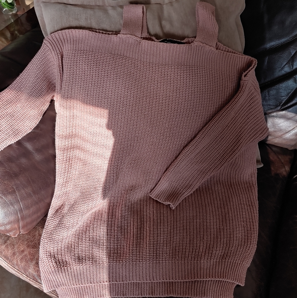 Mauve pink cold shoulder sweater
